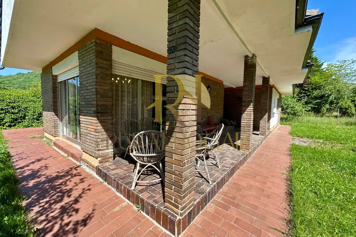 Vista exterior de Casa o chalet en venta en Matallana de Torío con Jardín privado