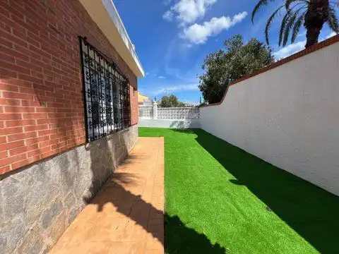 Adosado con jardín en venta en Playa de los Locos, imagen 3