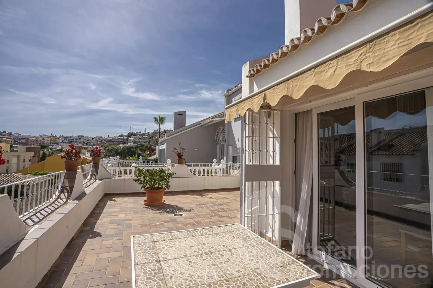 Exterior view of Detached homes for sale in Málaga  with Air Conditioner, Private garden and Terrace