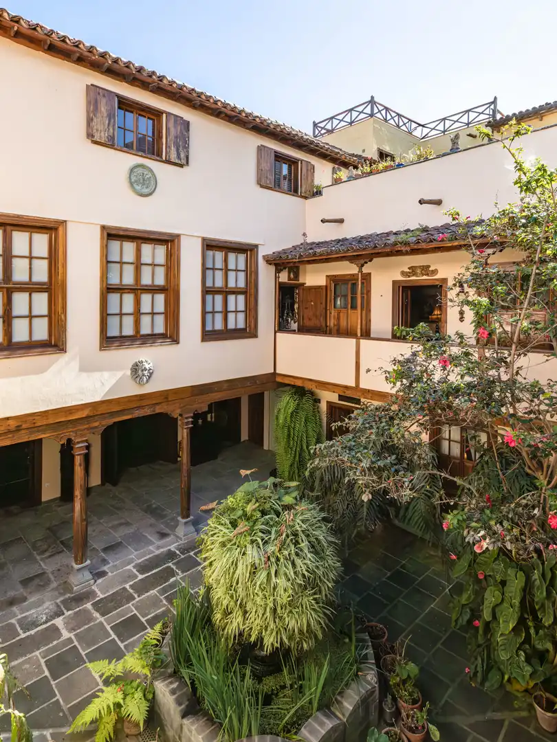 Vista exterior de Casa o chalet en venta en Icod de los Vinos con Calefacción, Jardín privado y Parquet