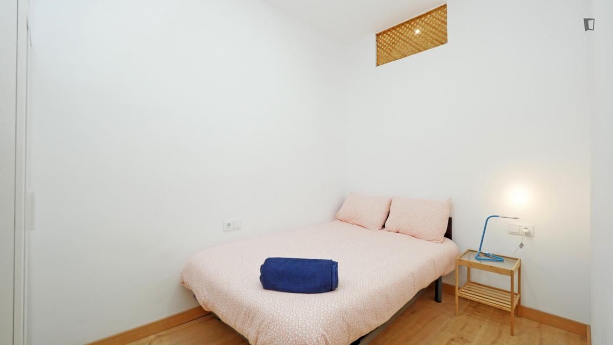 Apartment to share in El Raval