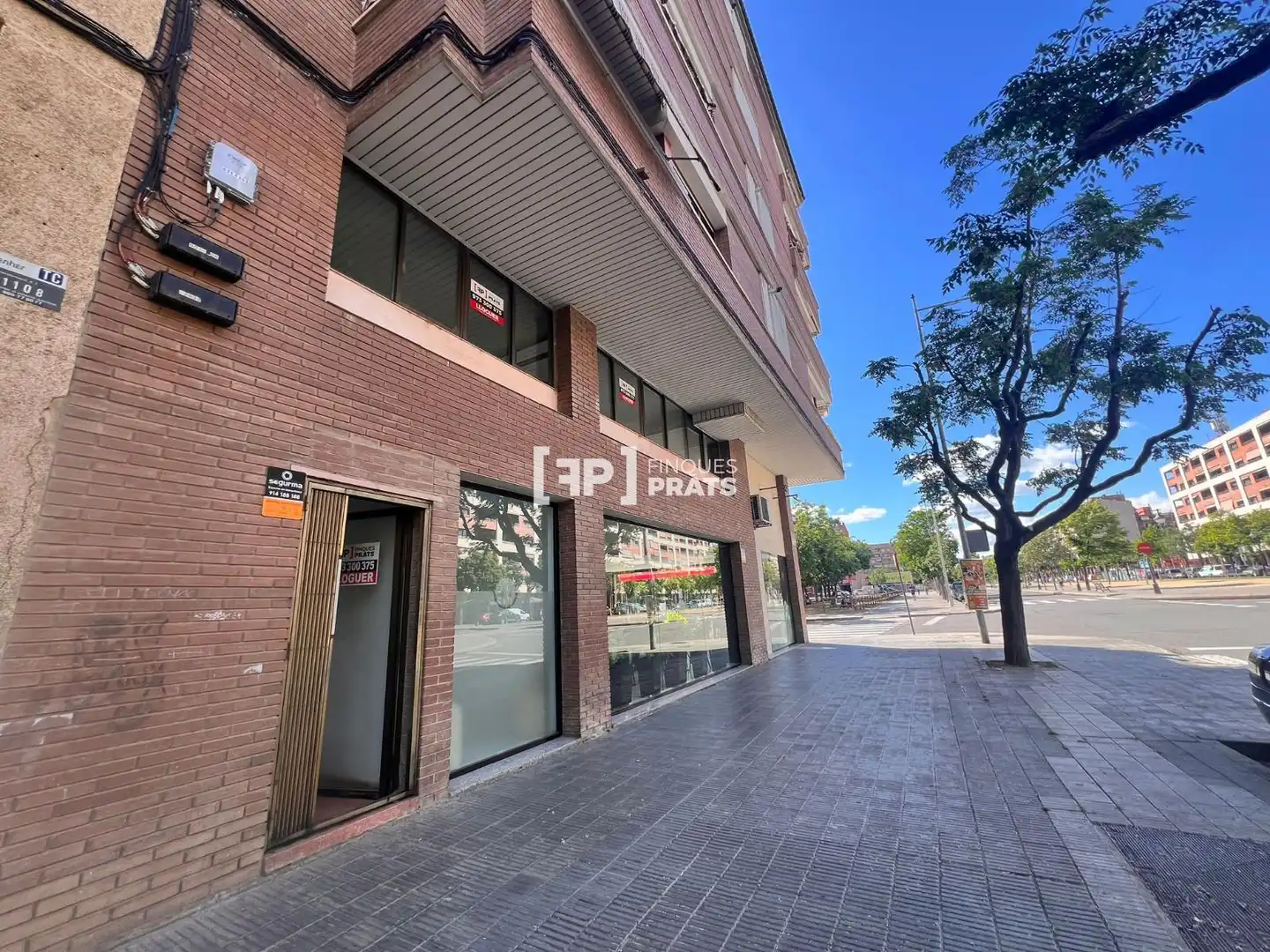Vista exterior de Oficina de alquiler en Lleida