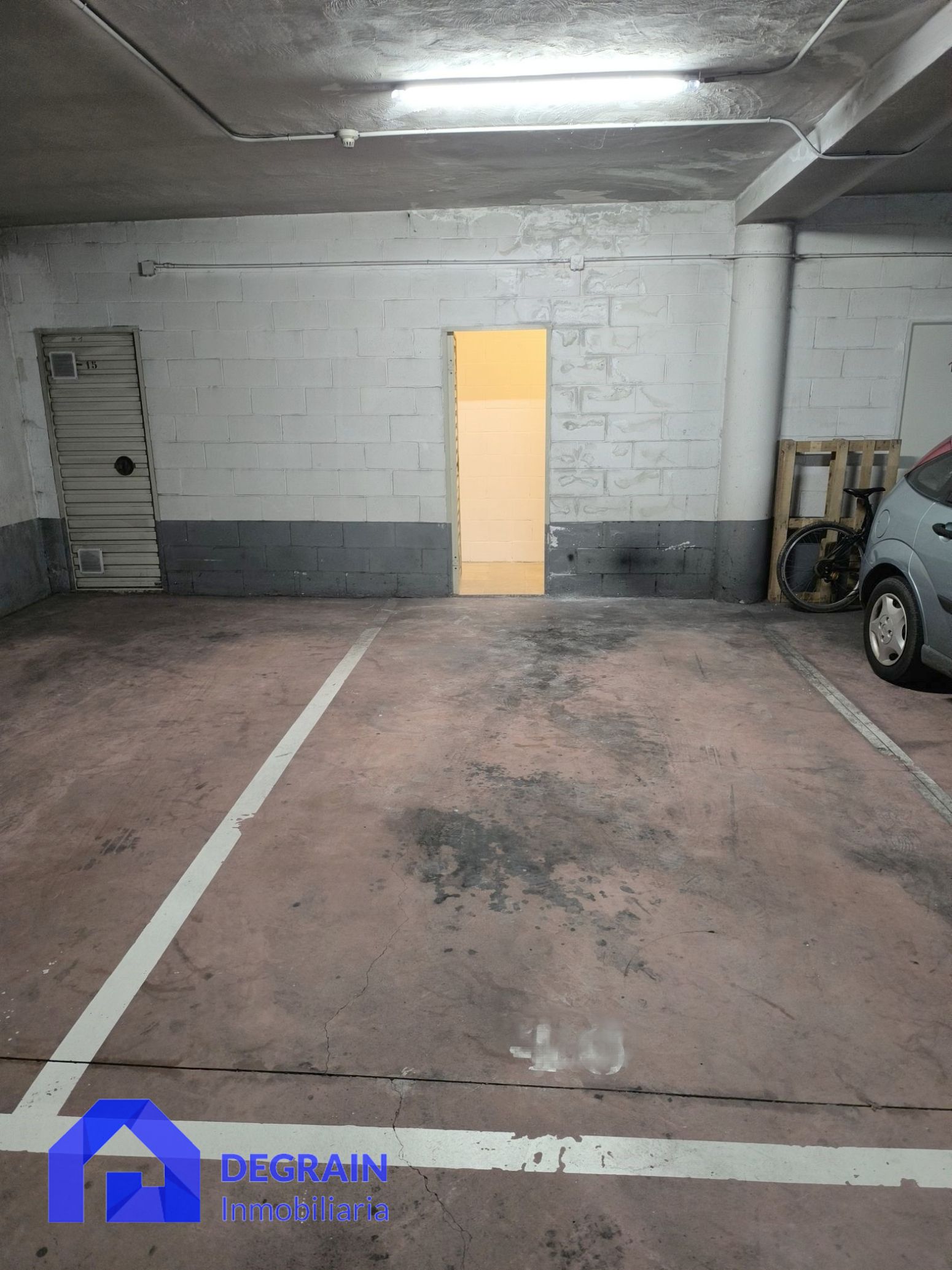 Parking de Garaje de alquiler en Oviedo 