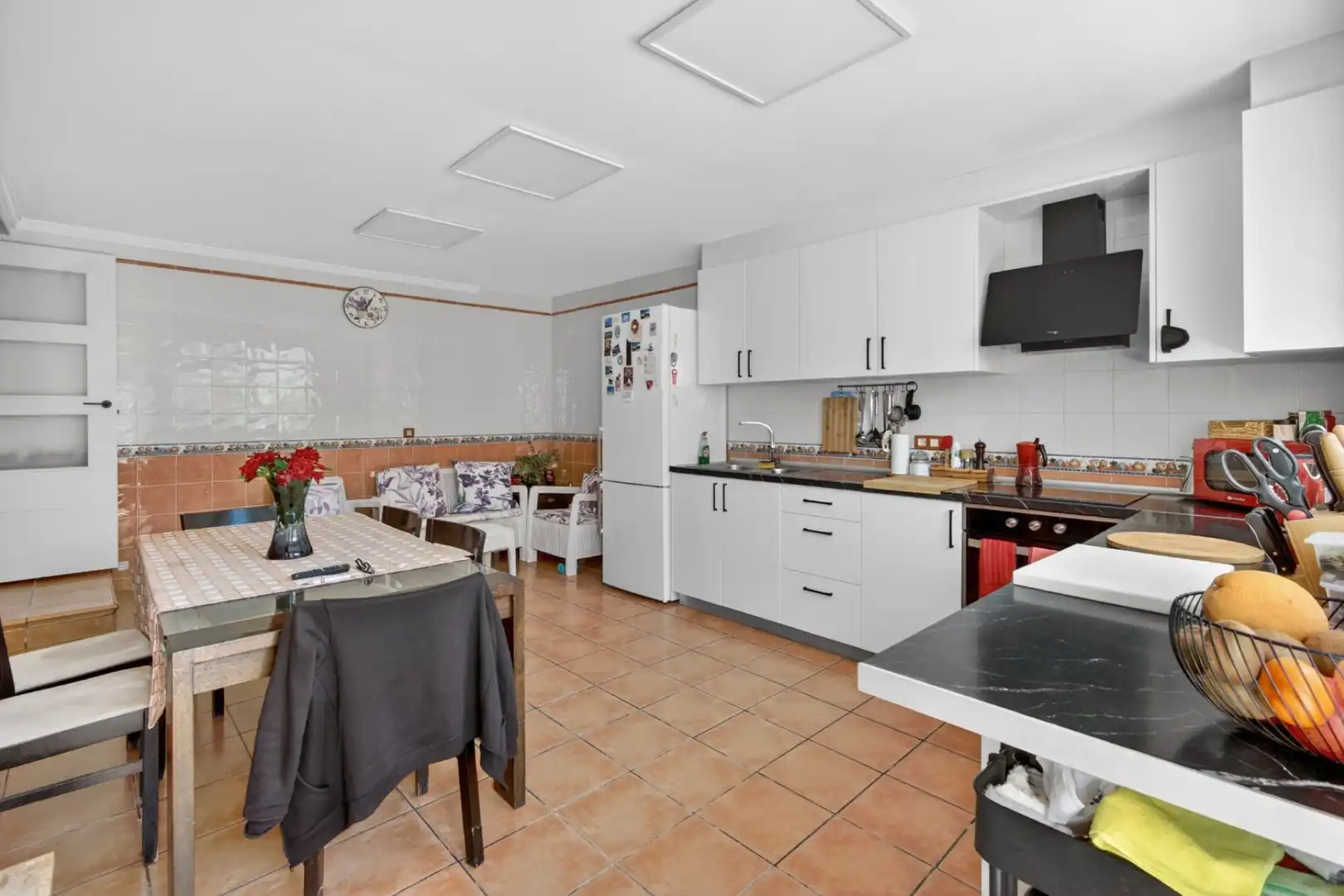 Cuina de Casa o xalet en venda en Elche / Elx amb Aire condicionat, Calefacció i Jardí privat