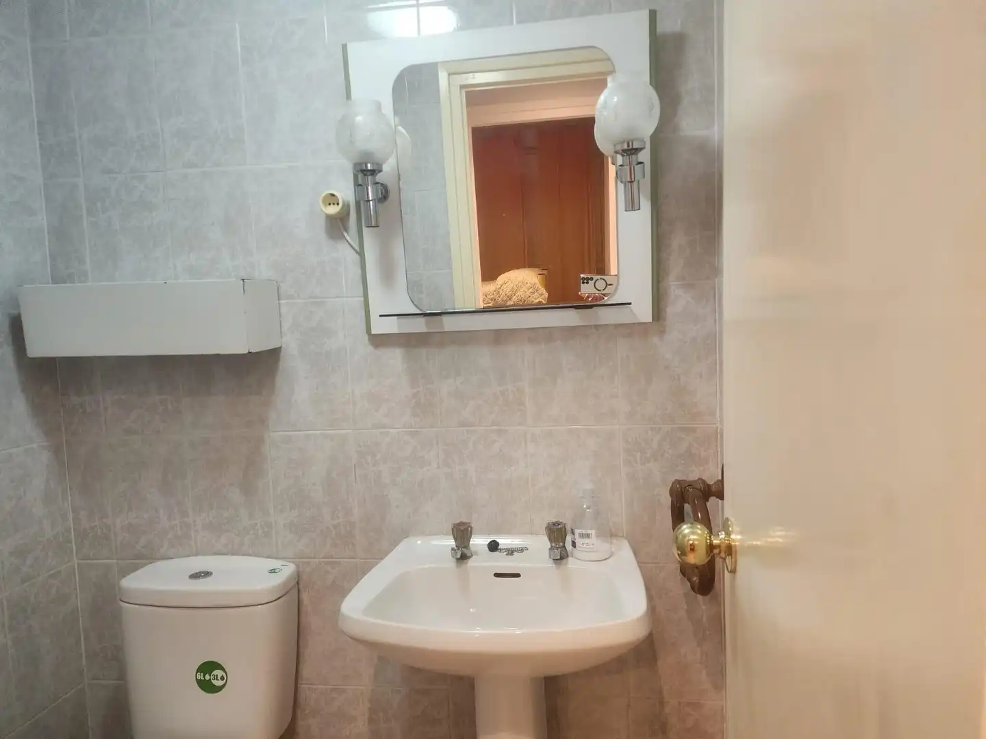 Badezimmer von Wohnung zur Miete in Jaca mit Heizung, Privatgarten und Terrasse