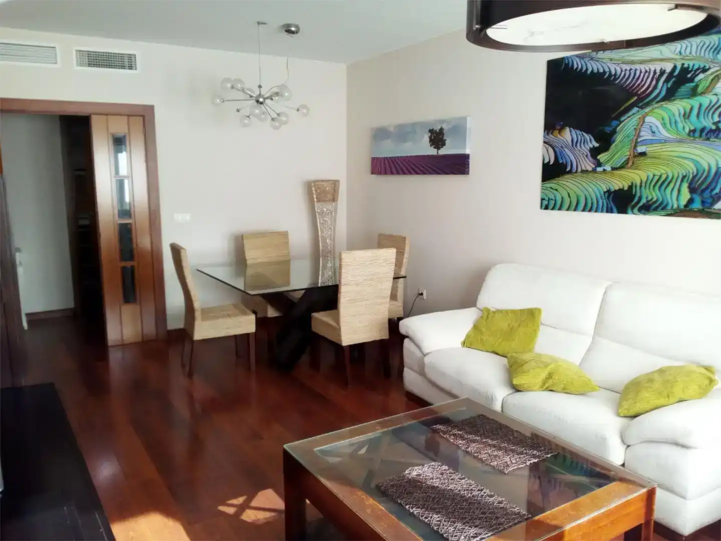 Sala de estar de Piso de alquiler en Granada con Aire acondicionado, Jardín privado y Parquet