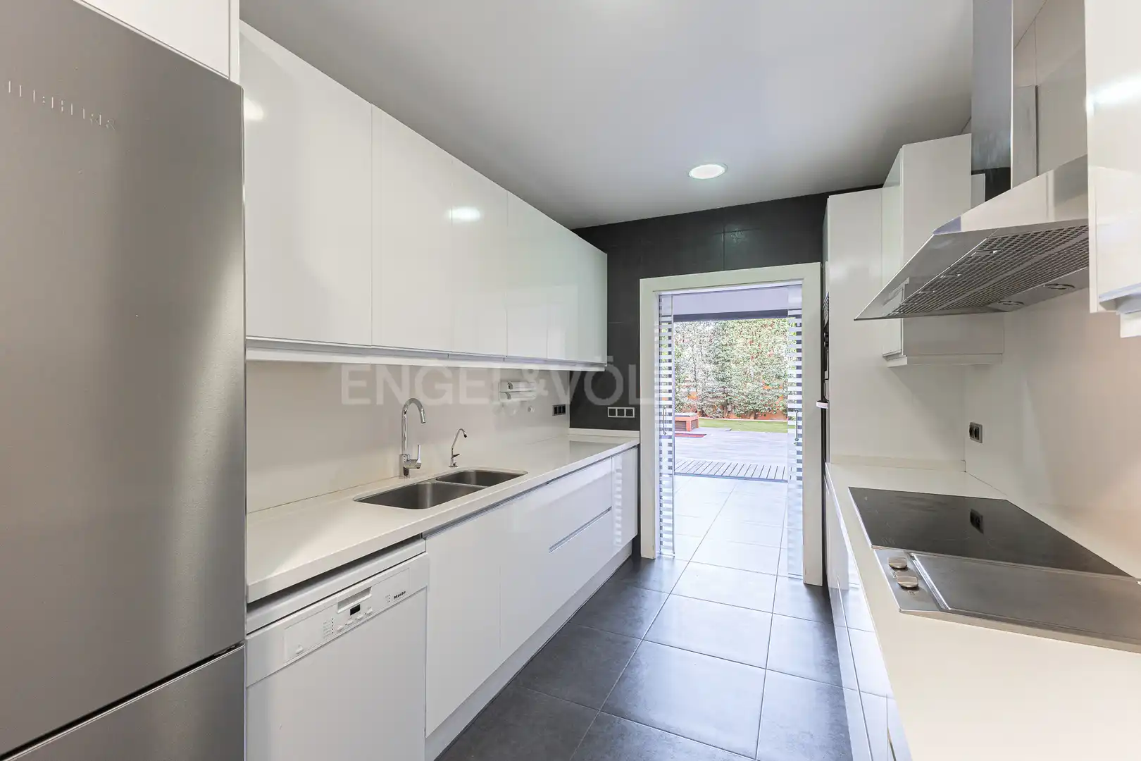 Kitchen of Houses for rent in Barcelona  with Air Conditioner, Heating and Private garden