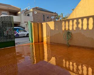 Piscina de Casa adosada en venda en San Javier amb Aire condicionat, Jardí privat i Terrassa