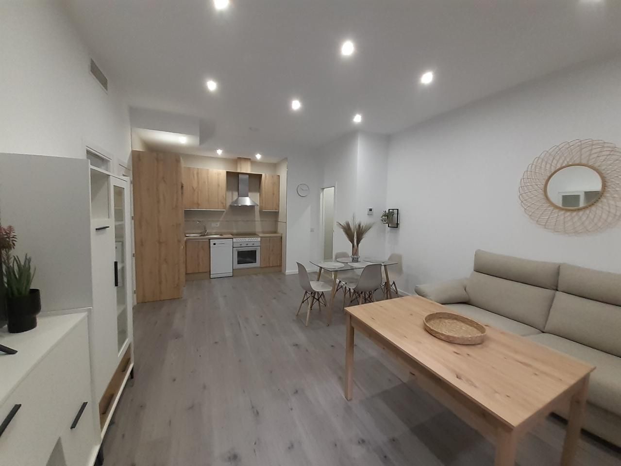 Sala d'estar de Apartament de lloguer en  Córdoba Capital amb Aire condicionat i Moblat