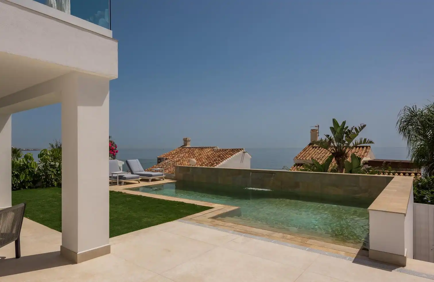 Piscina de Casa o chalet en venta en Estepona con Aire acondicionado, Jardín privado y Terraza