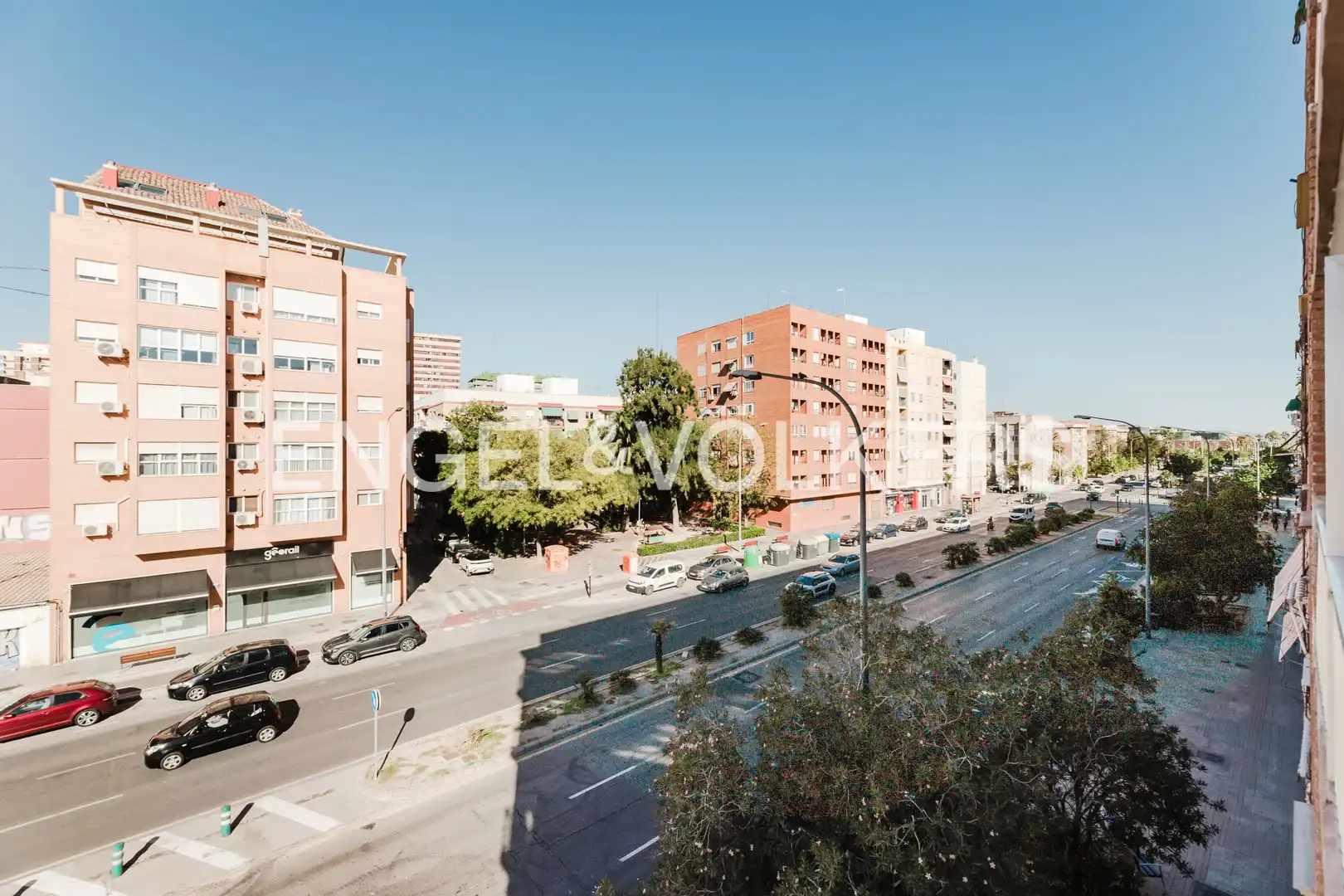 Vista exterior de Pis de lloguer en Valencia amb Aire condicionat, Calefacció i Balcó