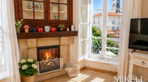 PISO EN EL CENTRO DE COMILLAS, CON ZONA PRIVADA DE TERRAZA Y JARDIN.