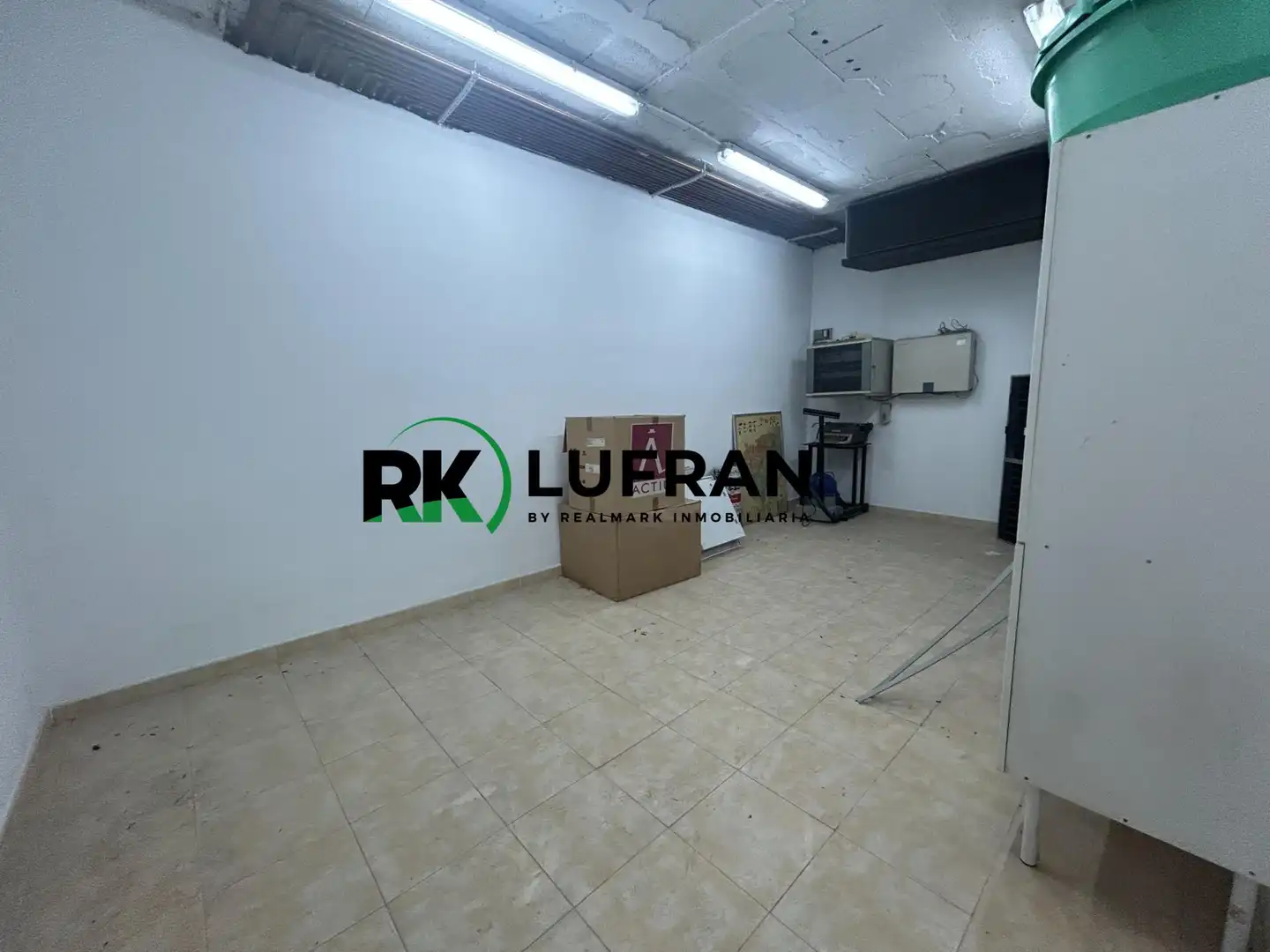 Local comercial en venda a Centro, imagen 24