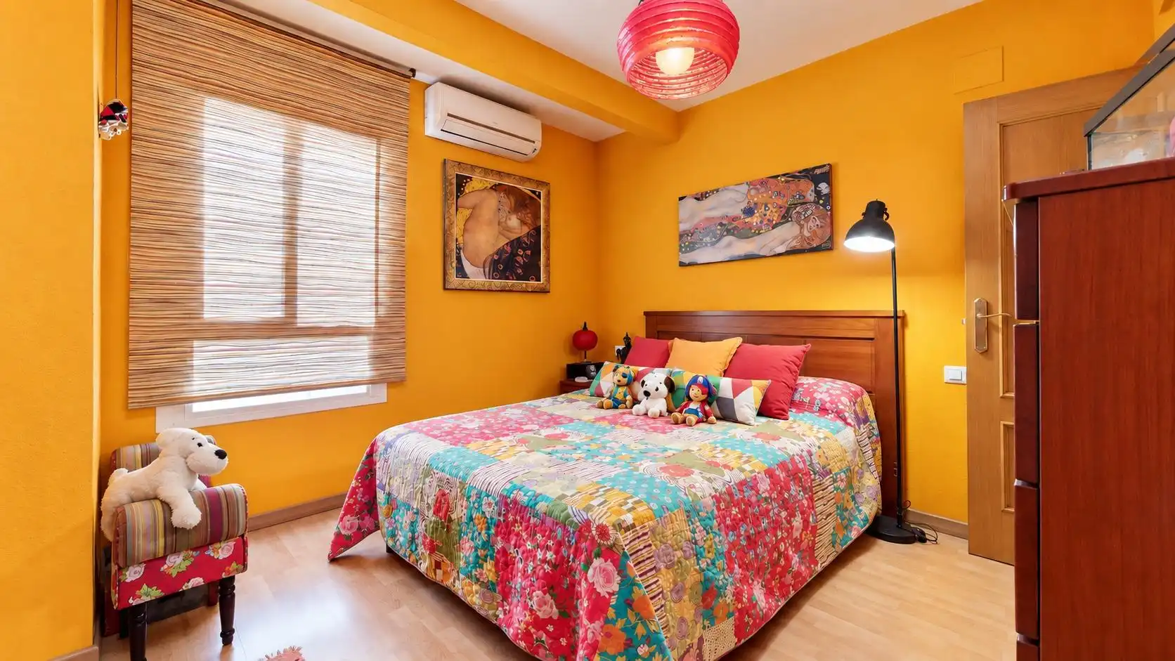 Habitación de Piso en venta en Plaza de Toros - Santa Rita