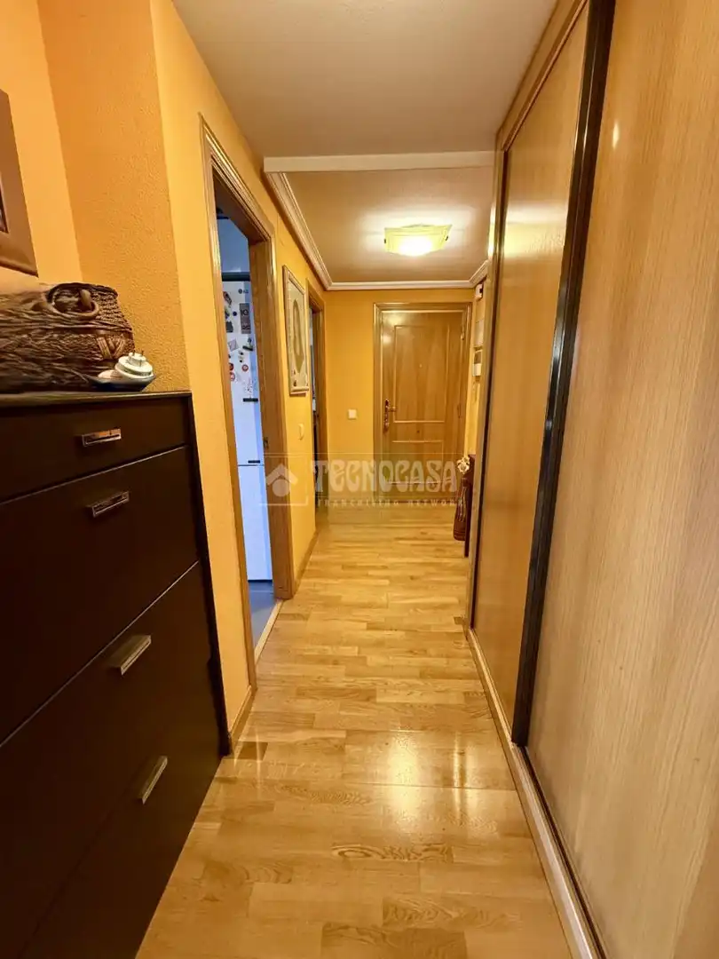 Flat for sale in Madrid  with Air Conditioner and Heating
