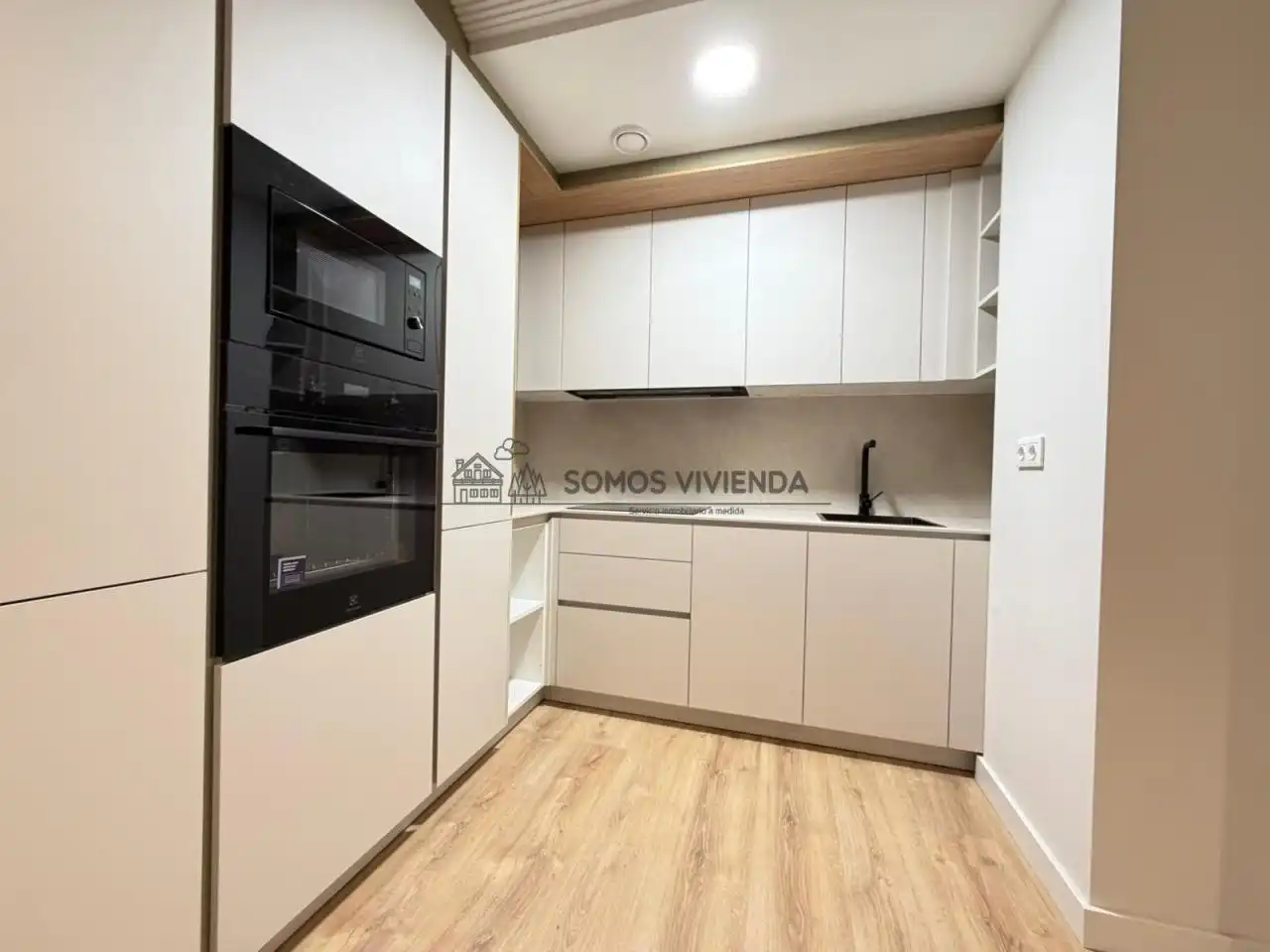 Apartament amb terrassa en venda a Centro, imagen 2