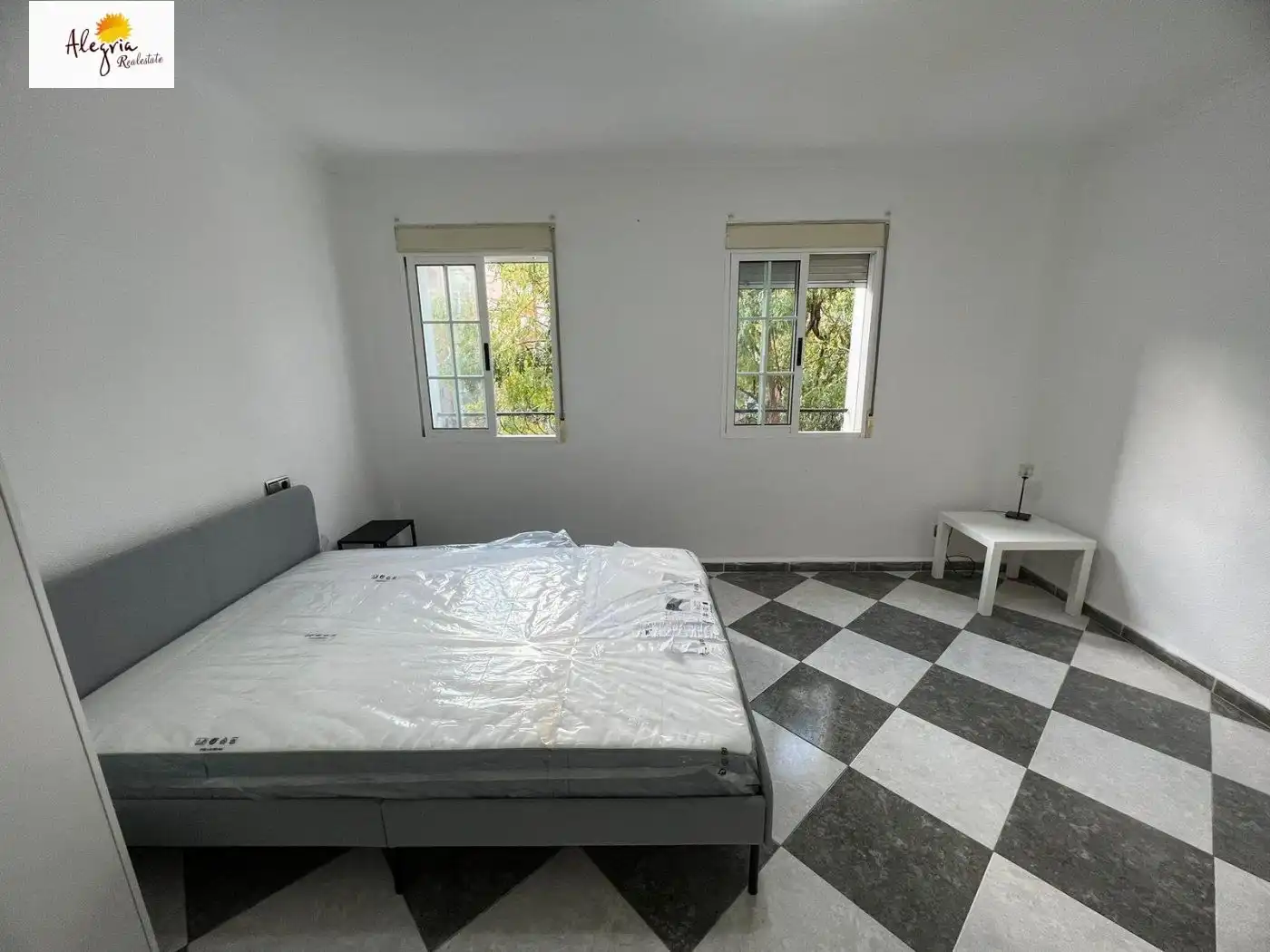 Schlafzimmer von Wohnung zur Miete in Xirivella mit Klimaanlage, Möbliert und Balkon