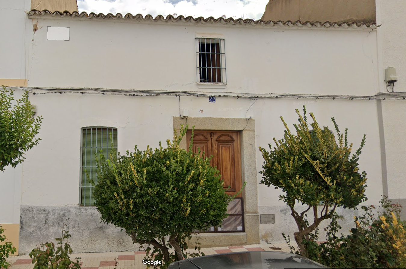 Exterior view of House or chalet for sale in Castuera  with Terrace, Storage room and Furnished