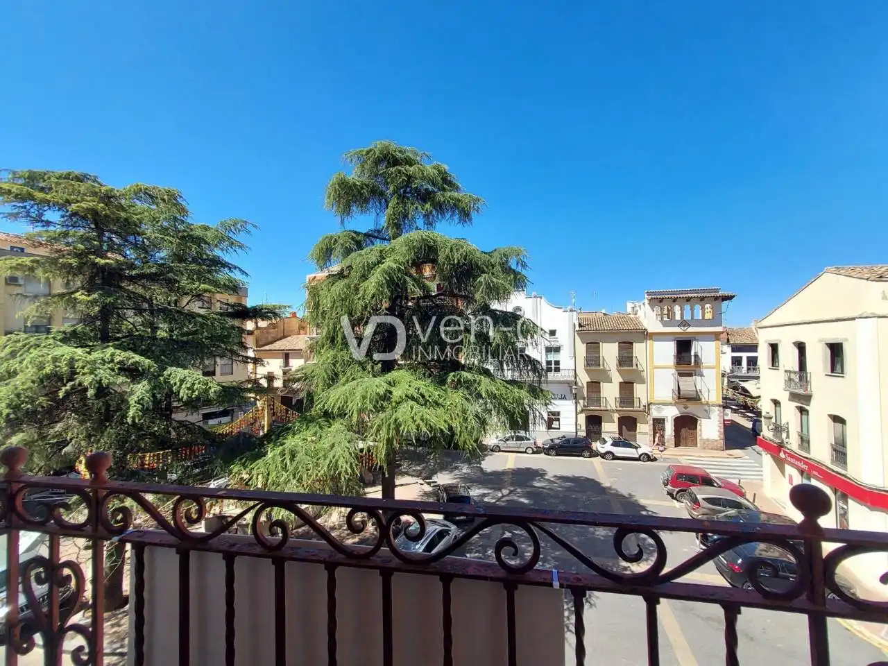 Vista exterior de Piso en venta en Enguera con Terraza, Trastero y Balcón
