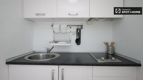 Foto 4 de Pis de lloguer a El Raval, Barcelona