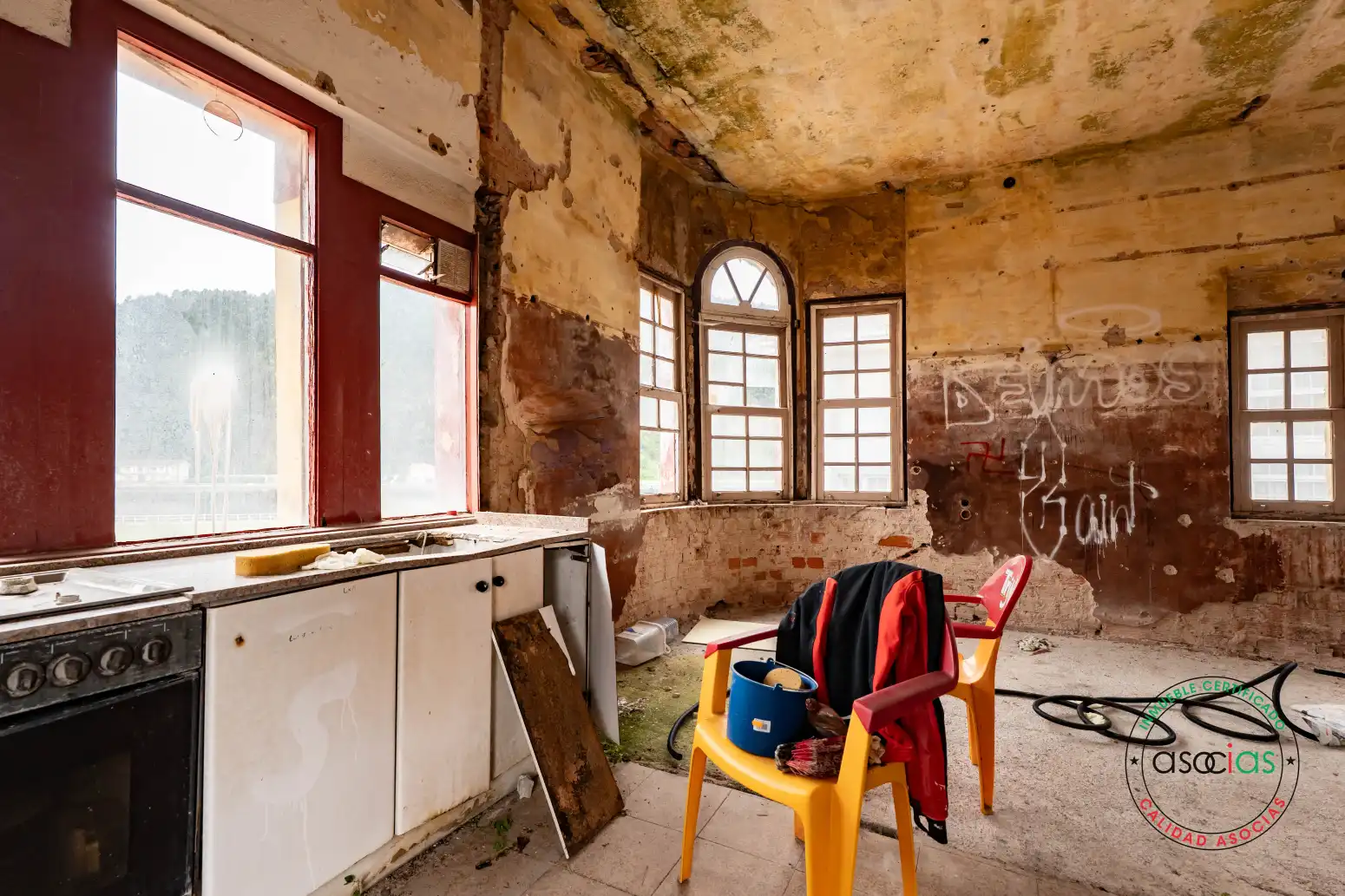 Cocina de Edificio en venta en Soto del Barco