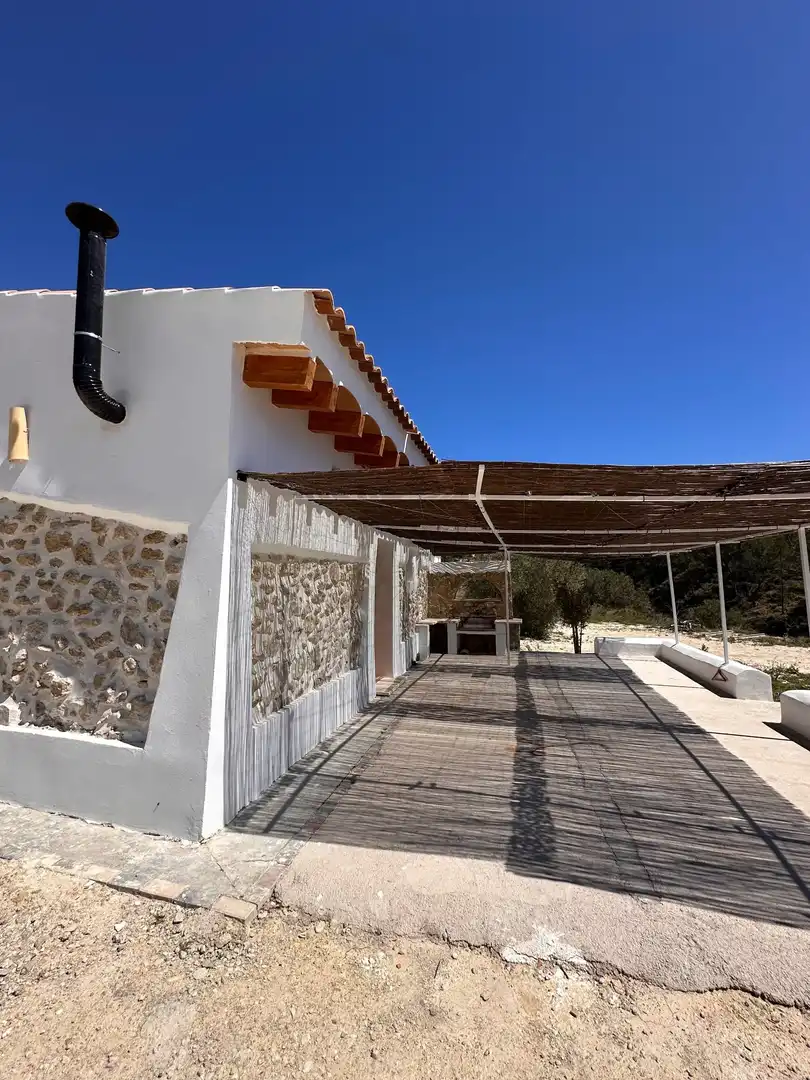 Vista exterior de Finca rústica en venda en Relleu amb Calefacció i Jardí privat