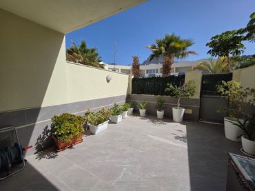Adossat amb balcó en venda a Costa Adeje