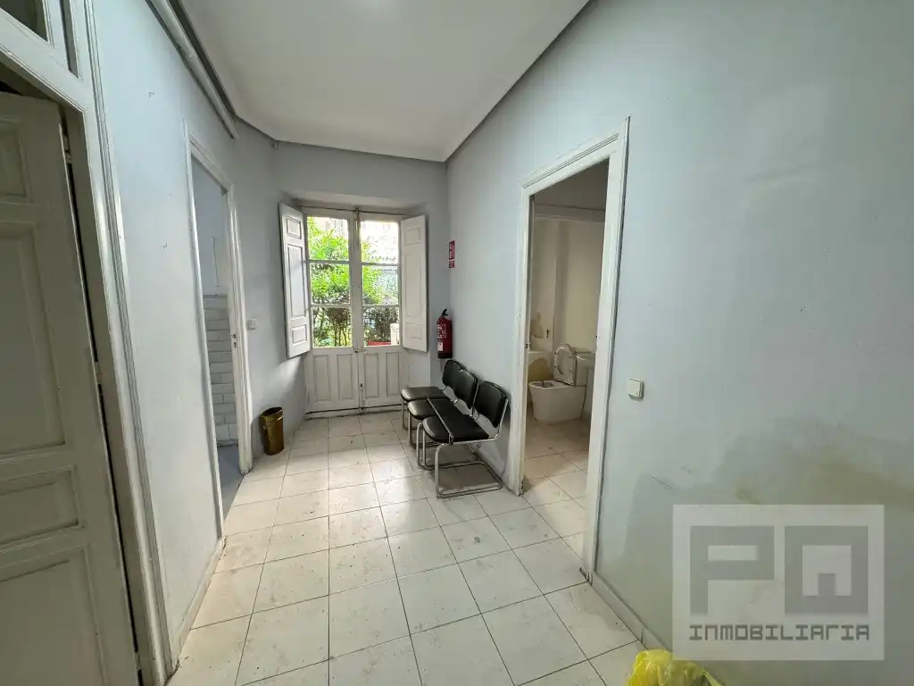 Ground floor for rent in Calle Arevalo, Centro