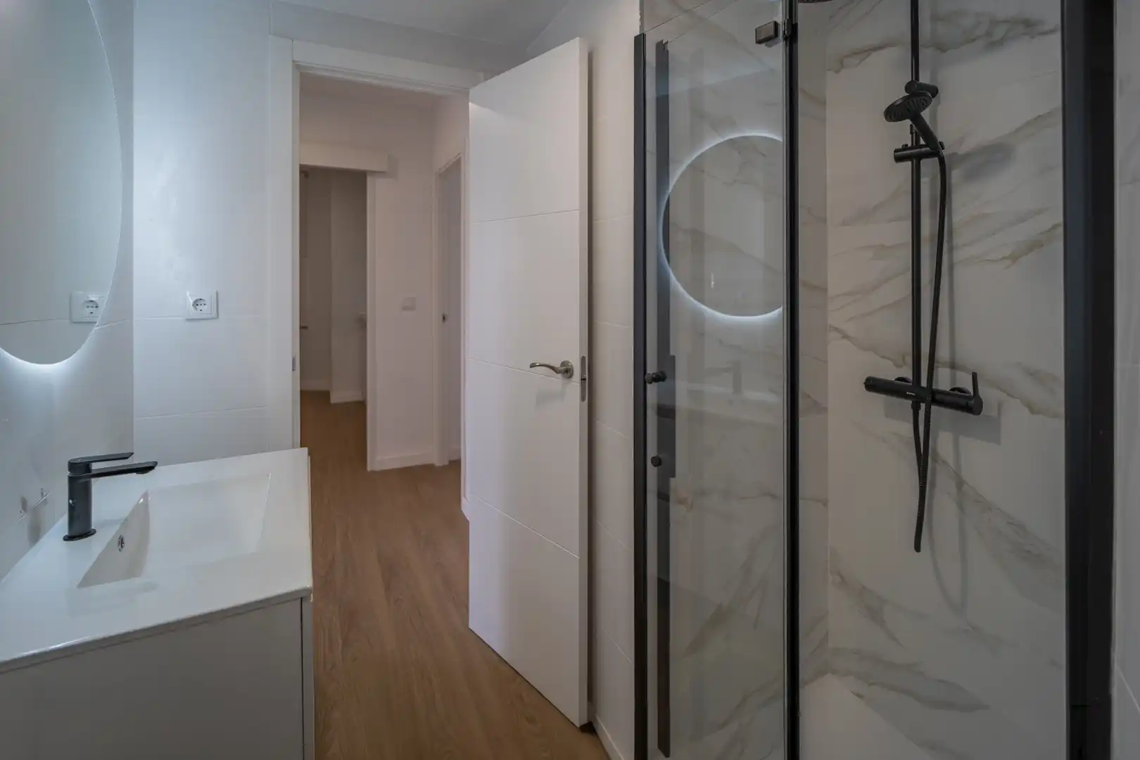 Baño de Piso en venta en Orihuela con Aire acondicionado, Calefacción y Terraza