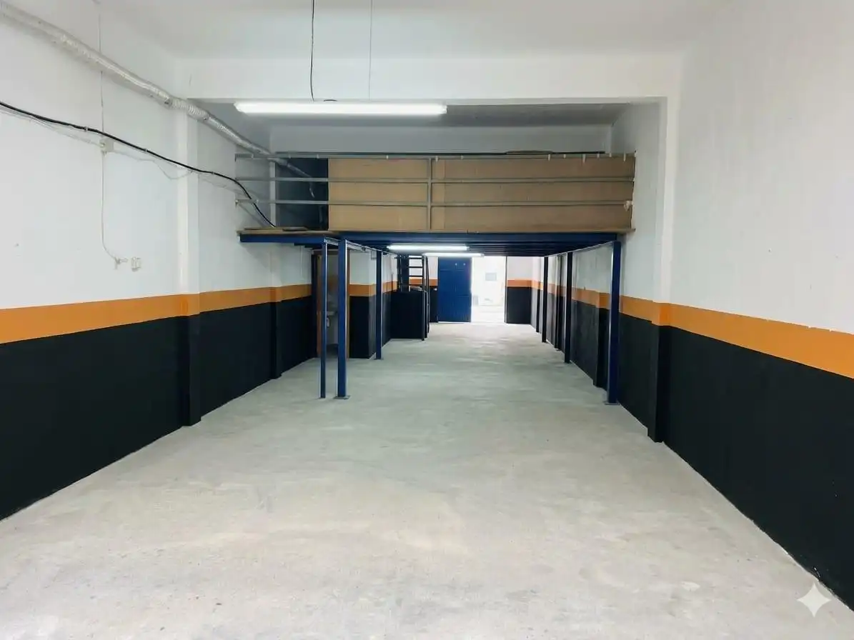 Local en venta en Almazora / Almassora