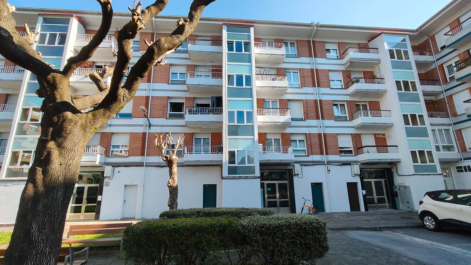 Exterior view of Flat for sale in Abadiño   with Heating, Parquet flooring and Furnished