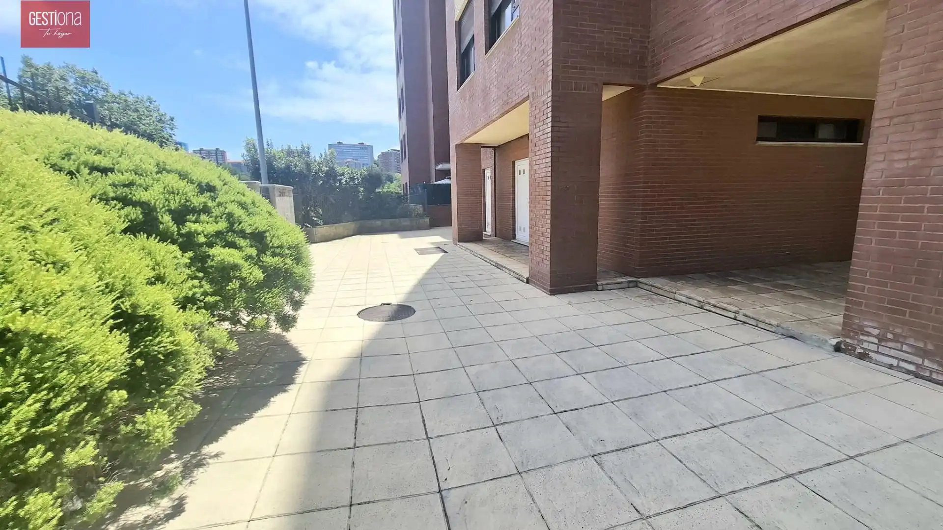 Vista exterior de Pis en venda en Santander amb Calefacció i Piscina comunitària