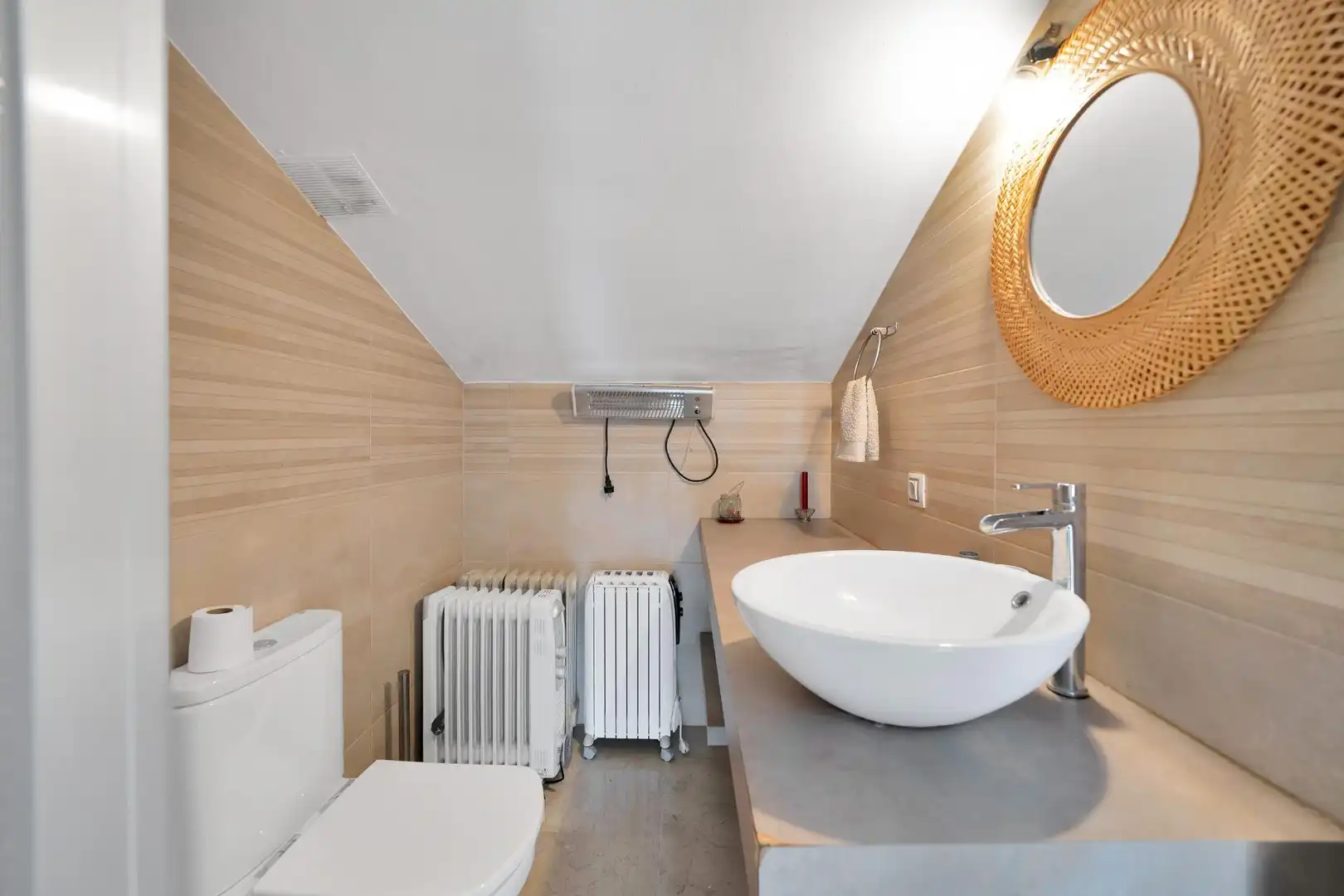 Baño de Casa adosada en venta en Marbella con Aire acondicionado, Terraza y Trastero