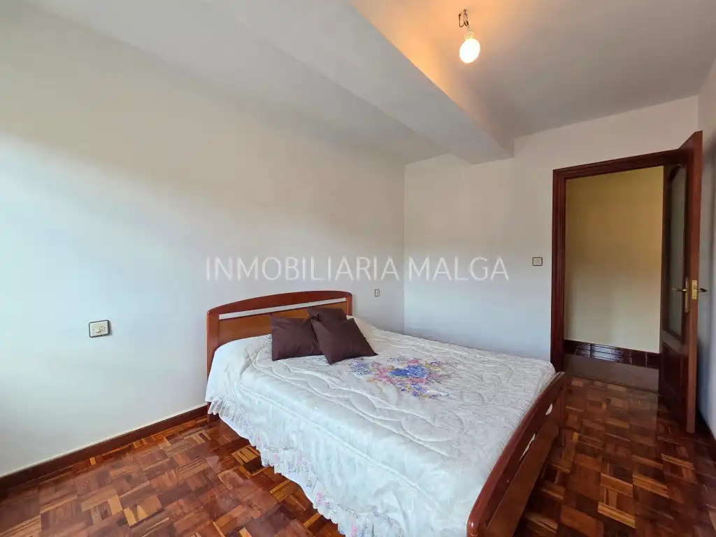 Piso en venta en Colunga con Parquet y Amueblado