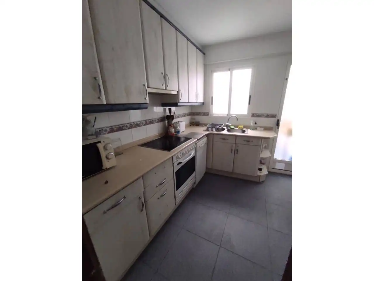 Cuina de Pis de lloguer en Castellón de la Plana / Castelló de la Plana amb Moblat