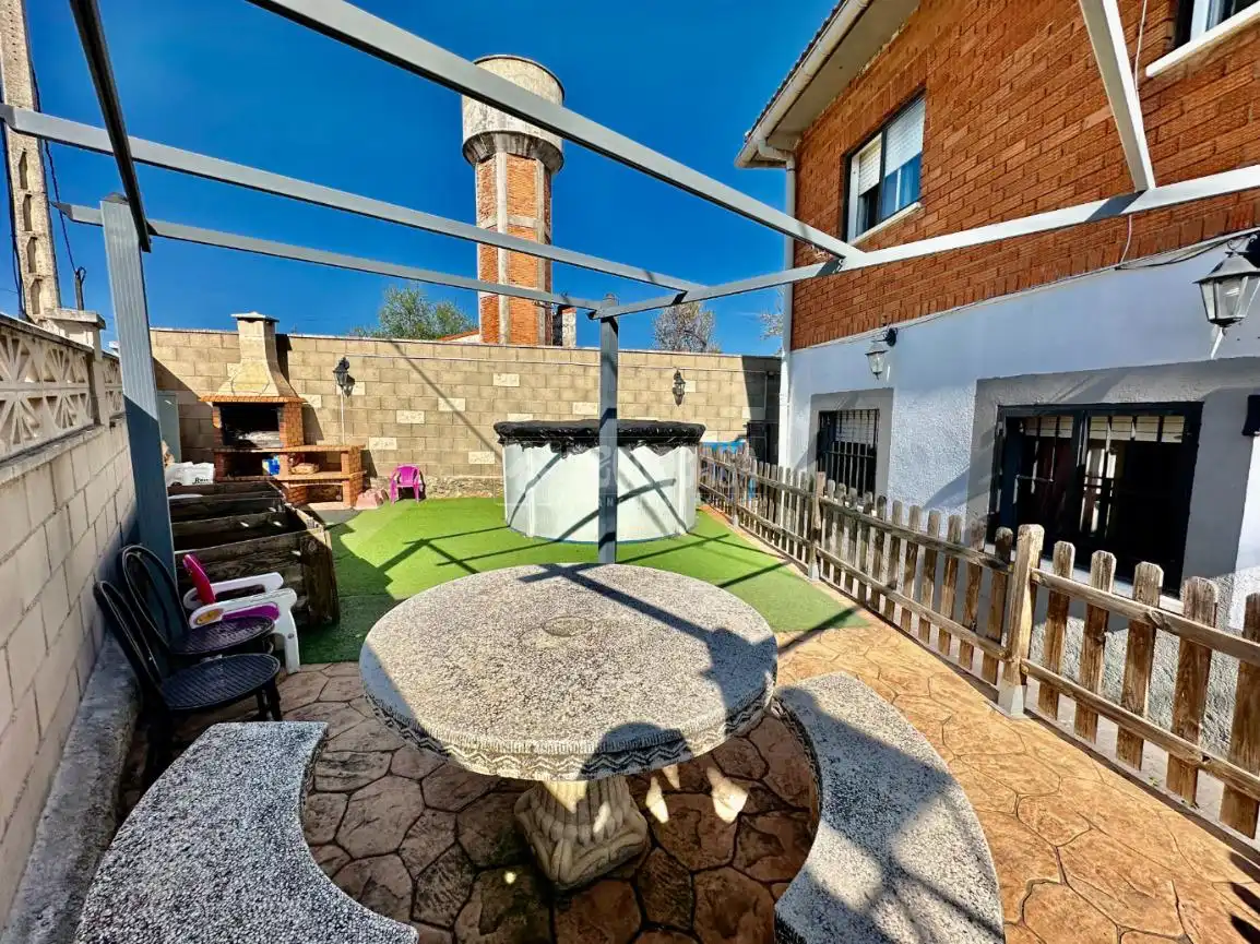 Terrassa de Casa o xalet en venda en Santorcaz amb Calefacció