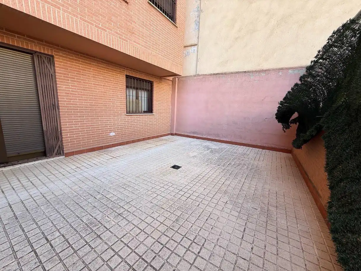 Parking of Flat for rent in Mislata  with Furnished and Balcony