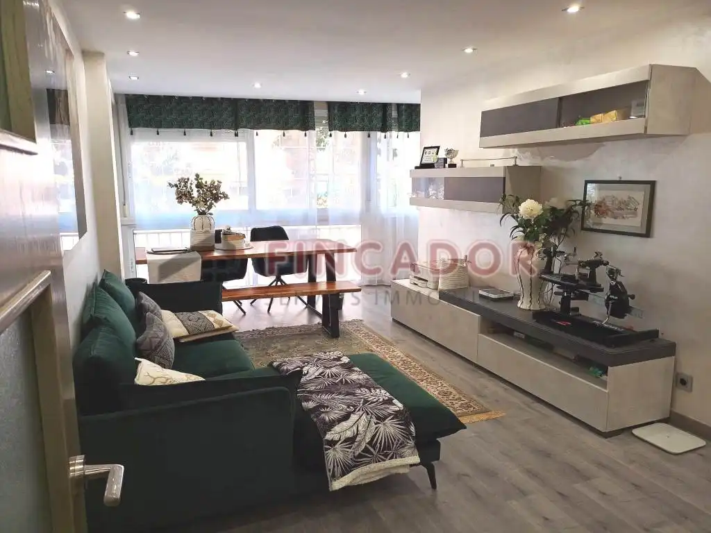 Sala de estar de Piso en venta en Barcelona con Aire acondicionado, Calefacción y Parquet