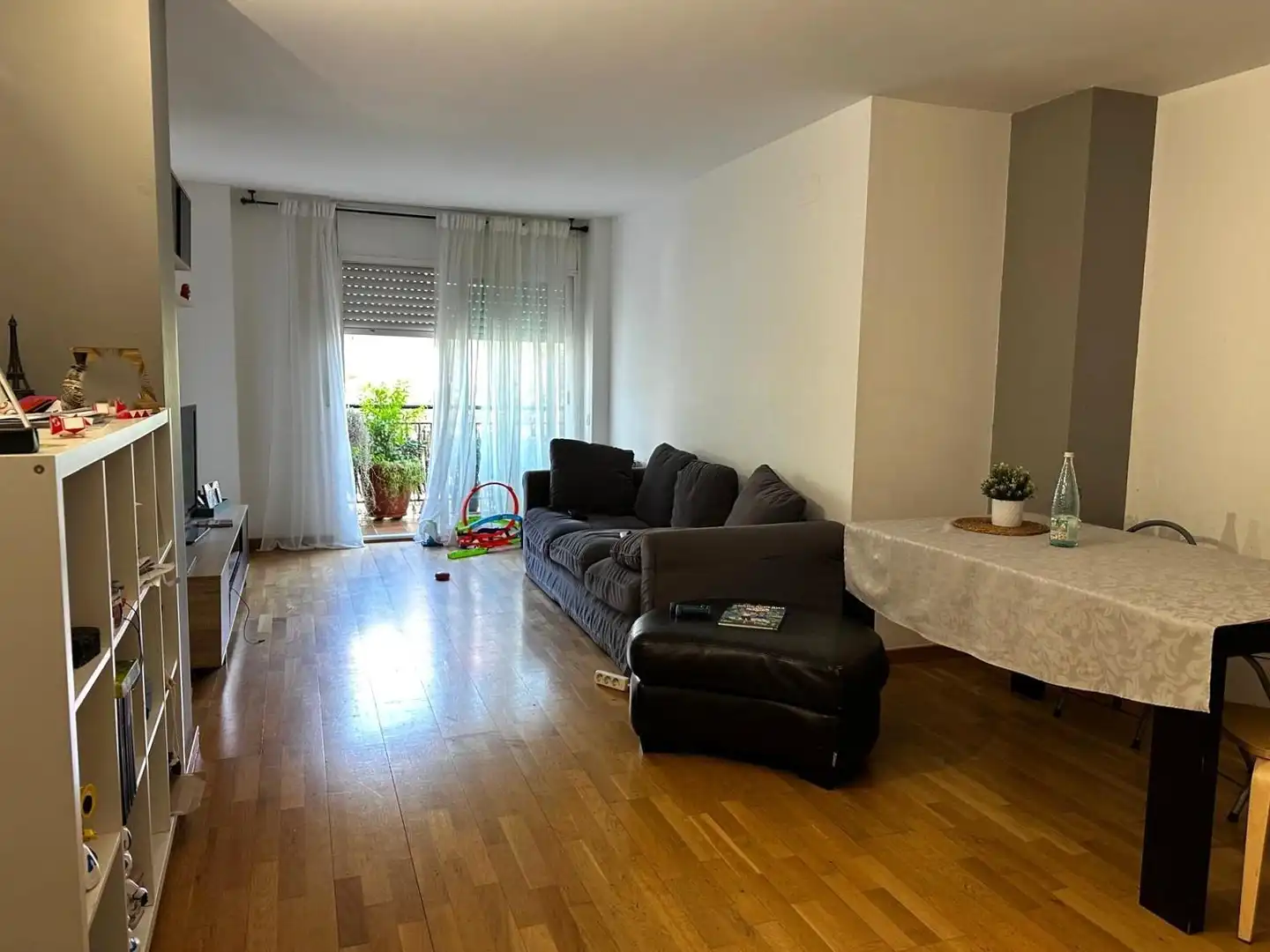 Living room of Flat for sale in Badalona  with Air Conditioner, Storage room and Balcony