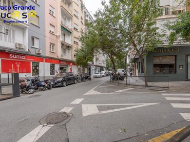 Piso con ascensor en venta en Calle PEDRO ANTONIO DE ALARCON 27
