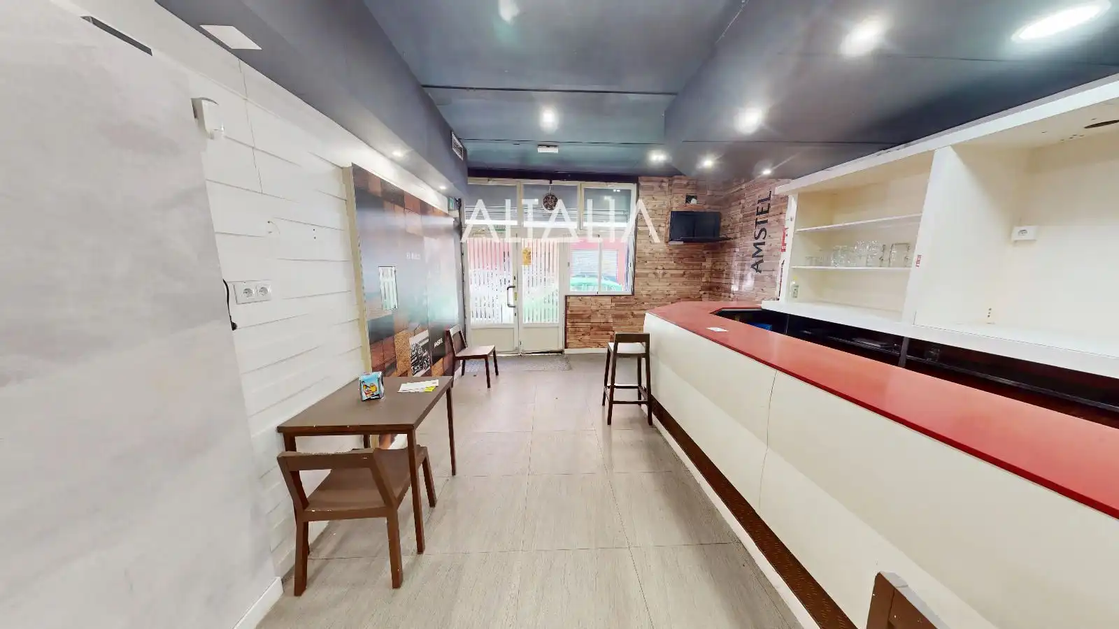 Local en venta en Cuenca con Aire acondicionado
