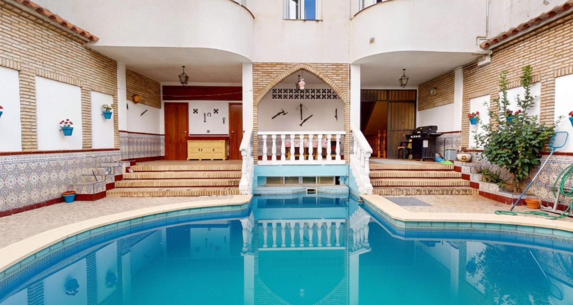 Swimming pool of House or chalet for sale in  Córdoba Capital  with Heating, Private garden and Terrace