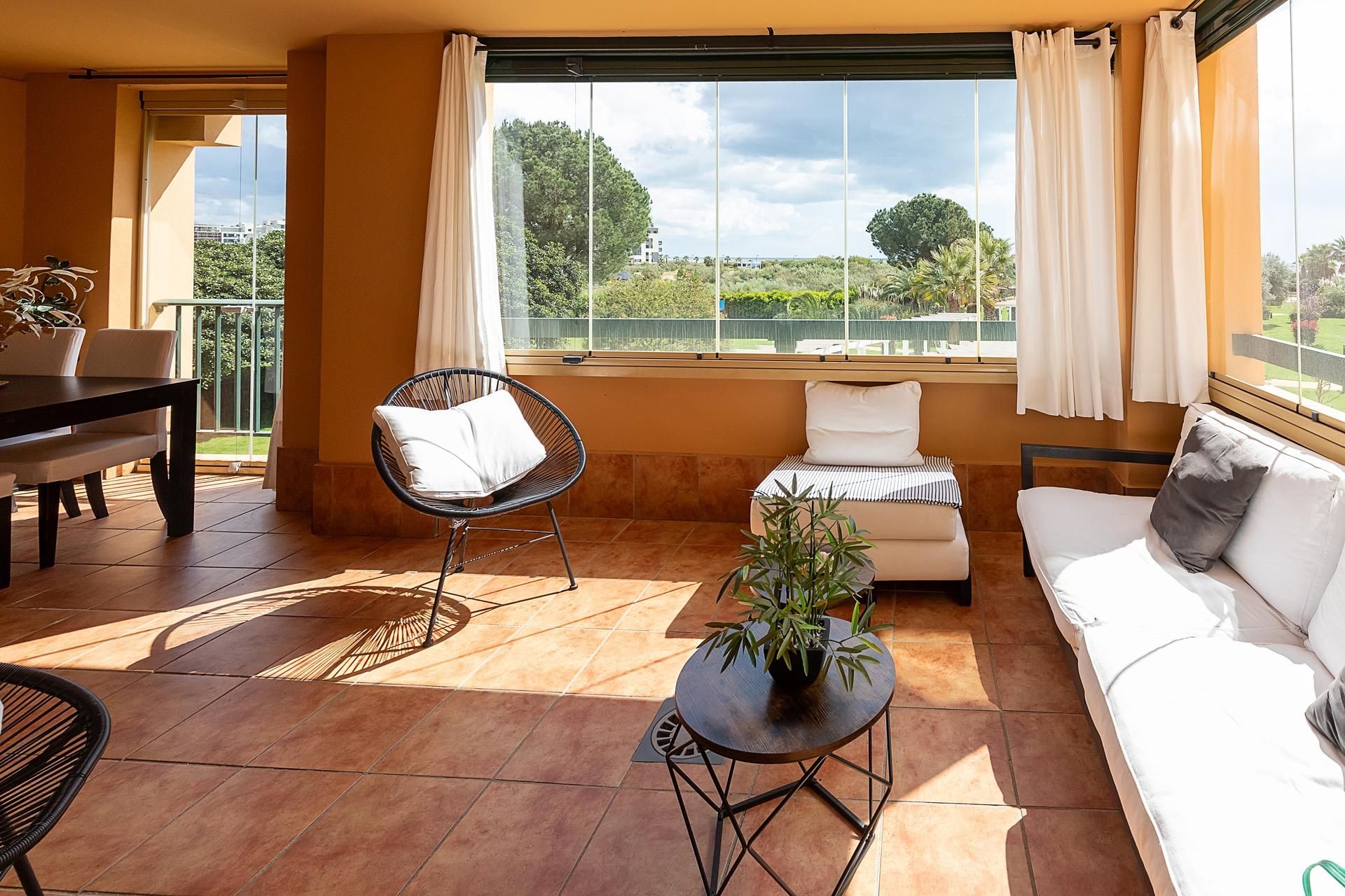 Sala d'estar de Apartament en venda en Ayamonte amb Calefacció, Jardí privat i Terrassa