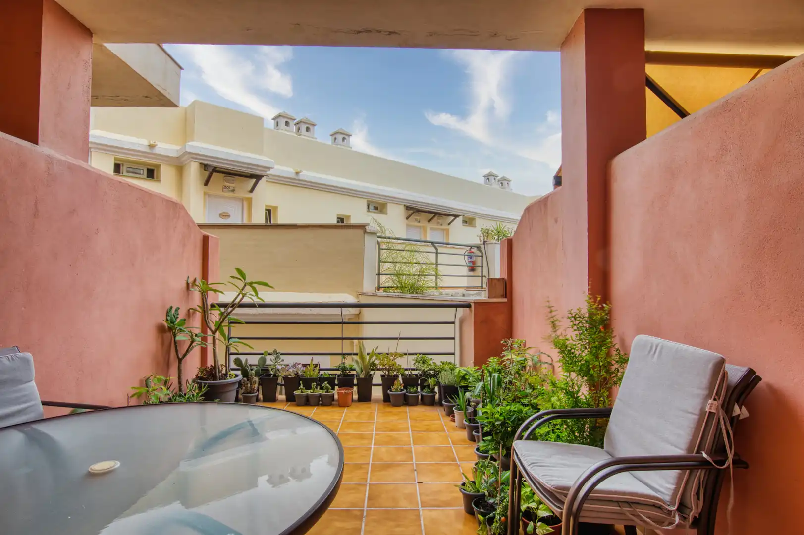 Terrasse von Wohnung zum Verkauf in Rincón de la Victoria mit Klimaanlage, Terrasse und Möbliert