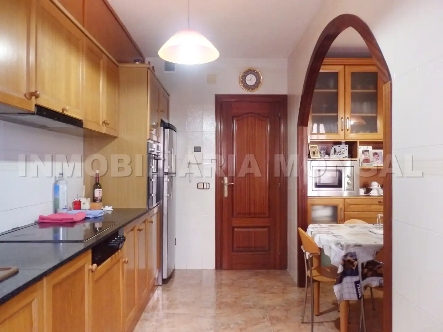 Casa a schiera con terrazza in vendita a Carrer de l'Abat Escarré, imagen 20