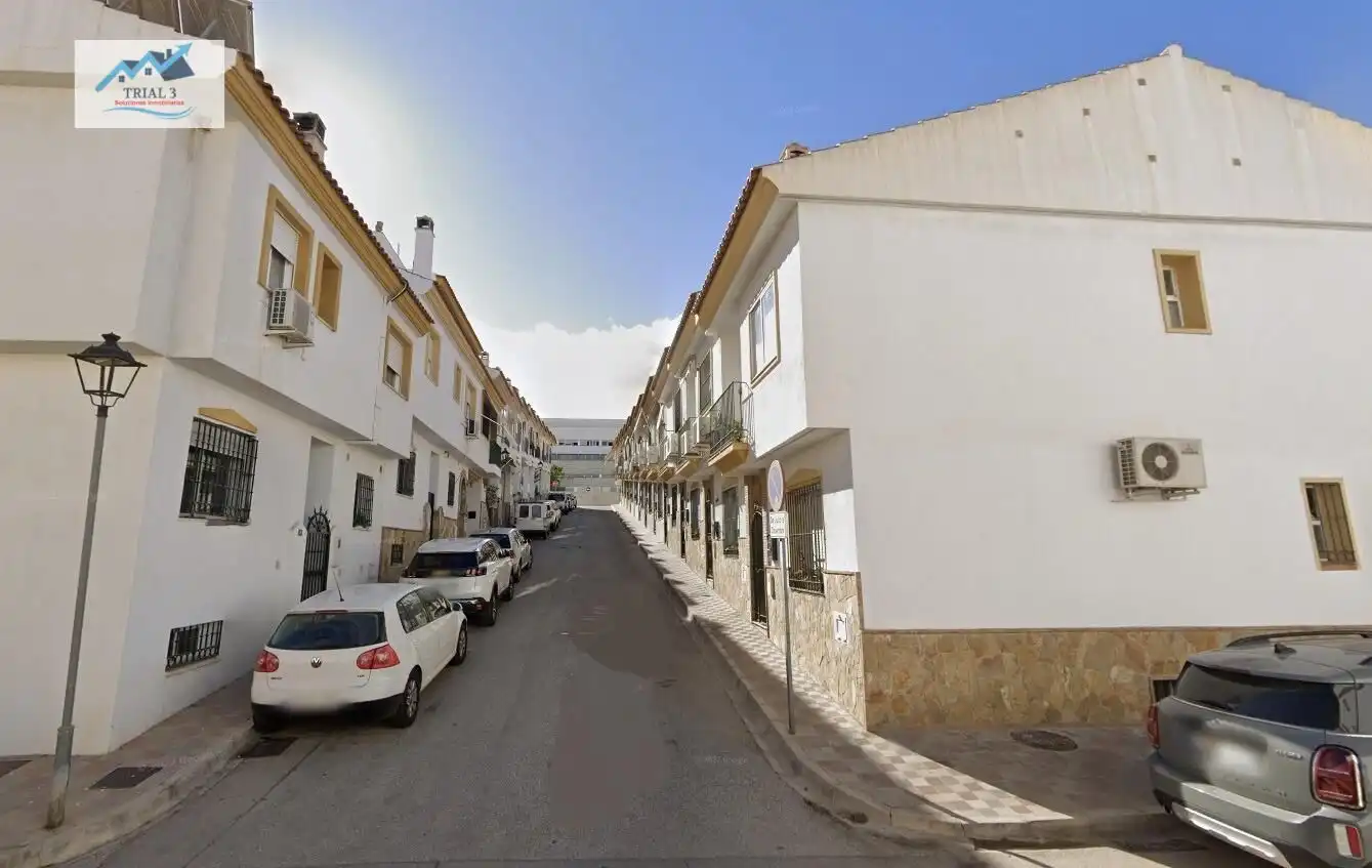 Adossat amb terrassa en venda a Calle OCEANO INDICO, imagen 2
