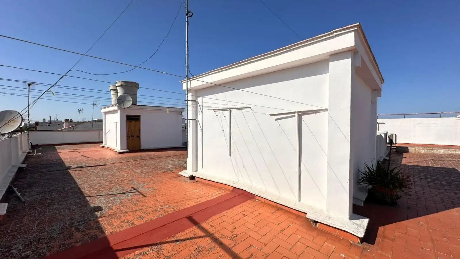 Vista exterior de Pis en venda en L'Alcúdia amb Balcó