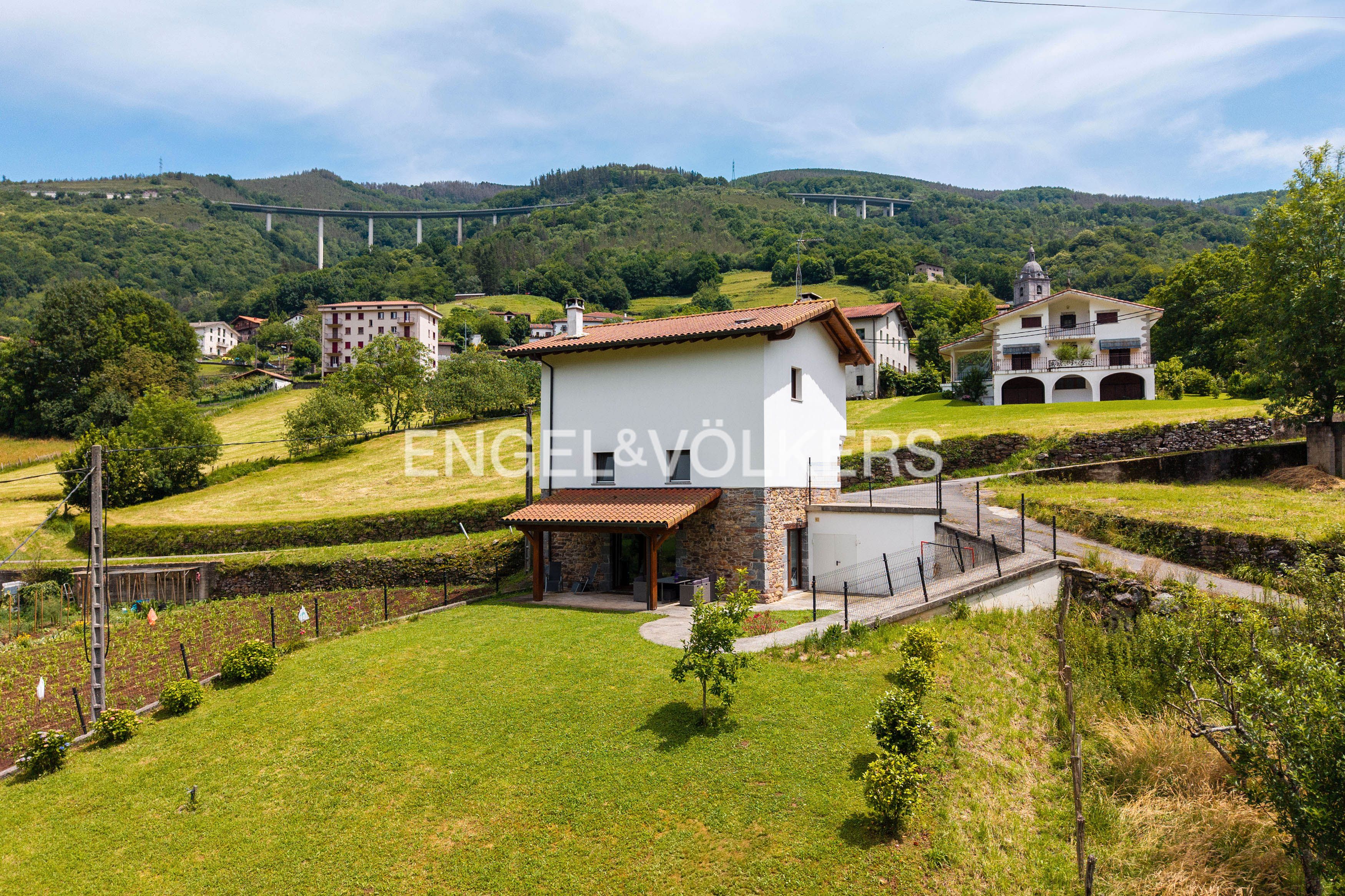 Exterior view of House or chalet for sale in Elduain  with Heating, Private garden and Parquet flooring