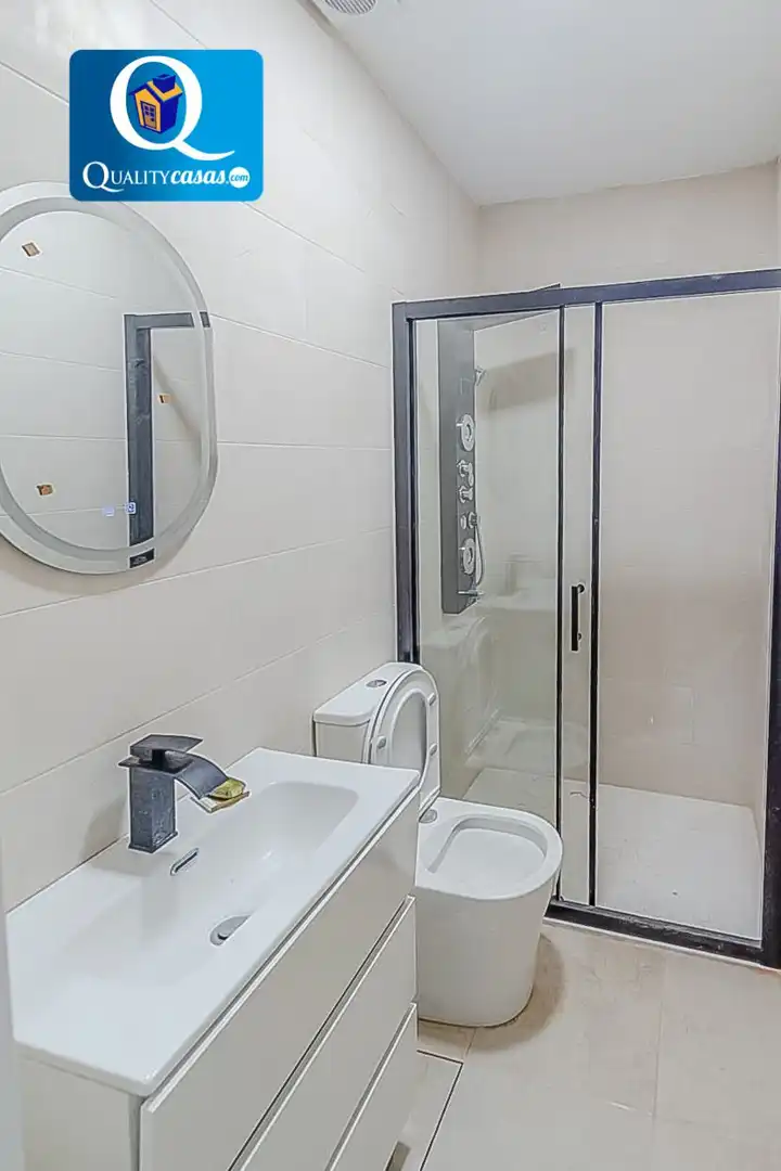Baño de Oficina en venta en Alicante / Alacant con Aire acondicionado