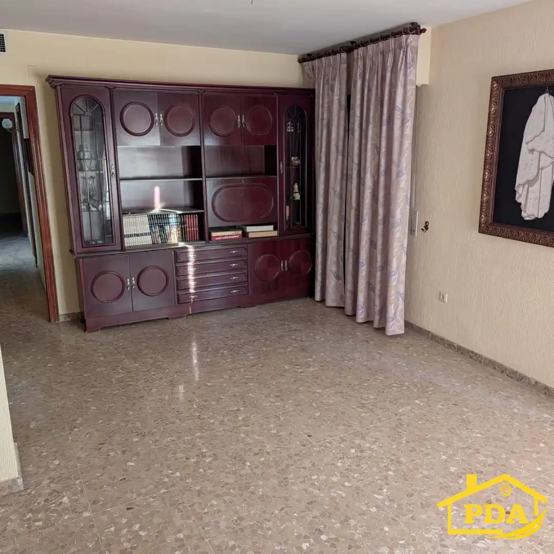 Flat for sale in Palma del Río, imagen 3